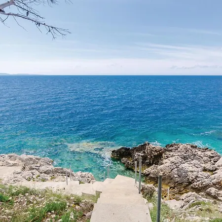 One-bedroom In * Potomje